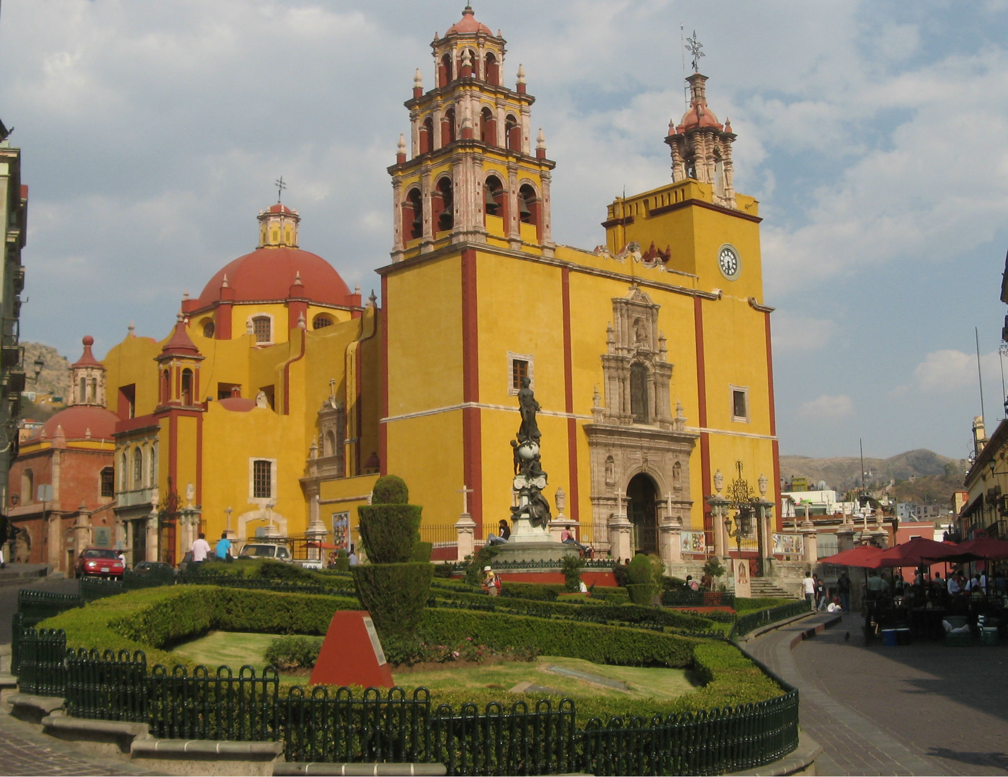 Travel to Leon