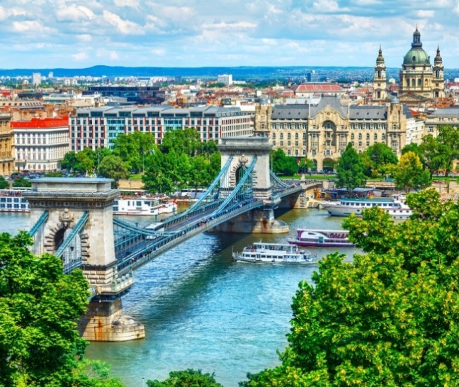 Cheap Flights & Plane Tickets To Hungary