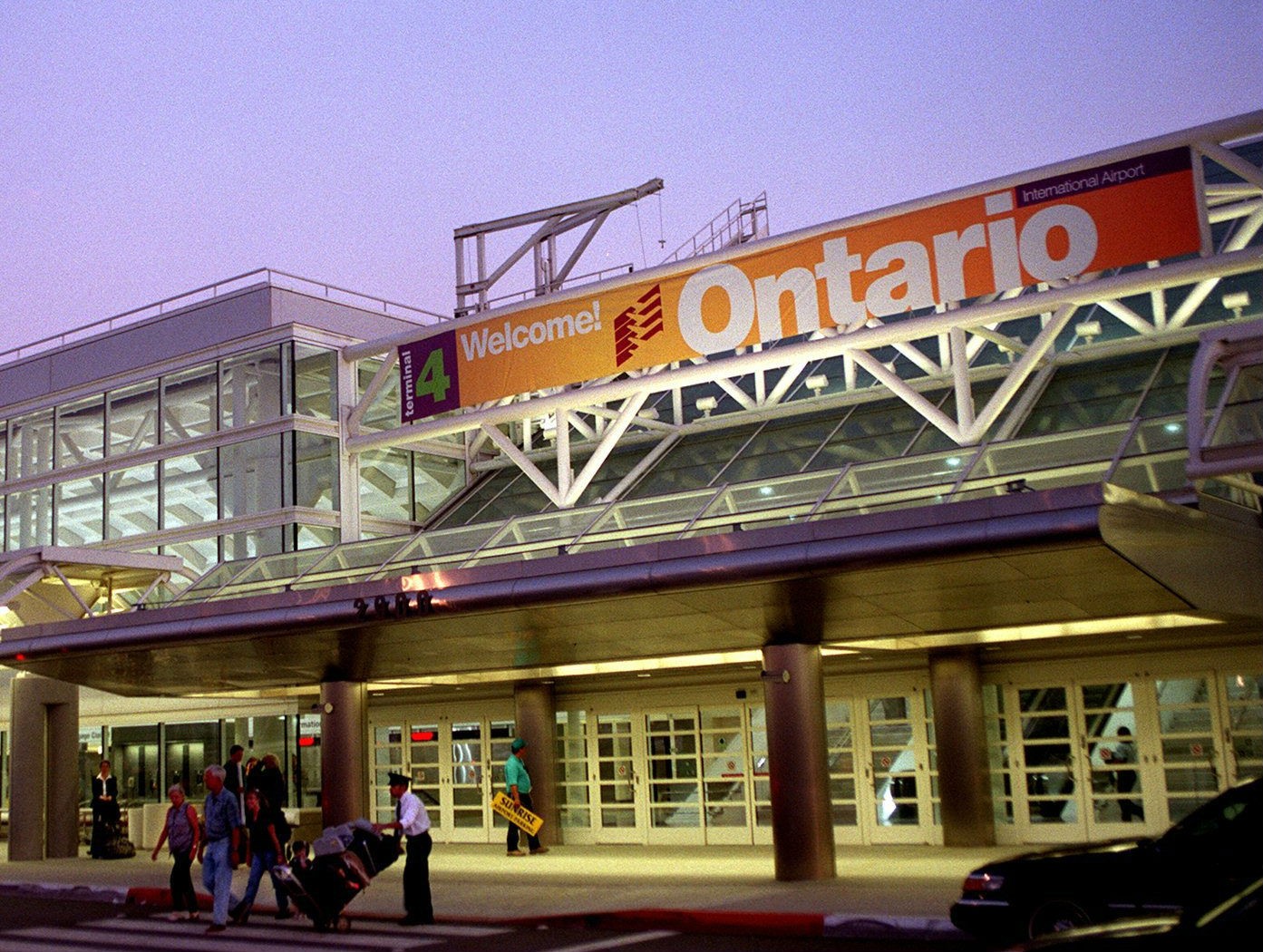 Cheap Flights & Plane Tickets To Ontario